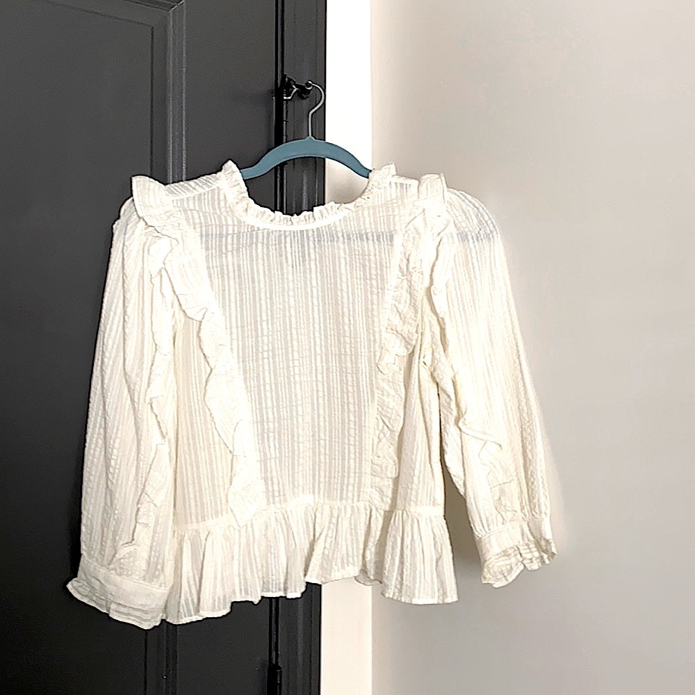 NWT Cute blouse!!